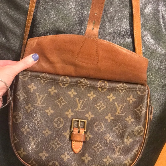 Louis Vuitton Jeune Fille Crossbody - Picture 17 of 17